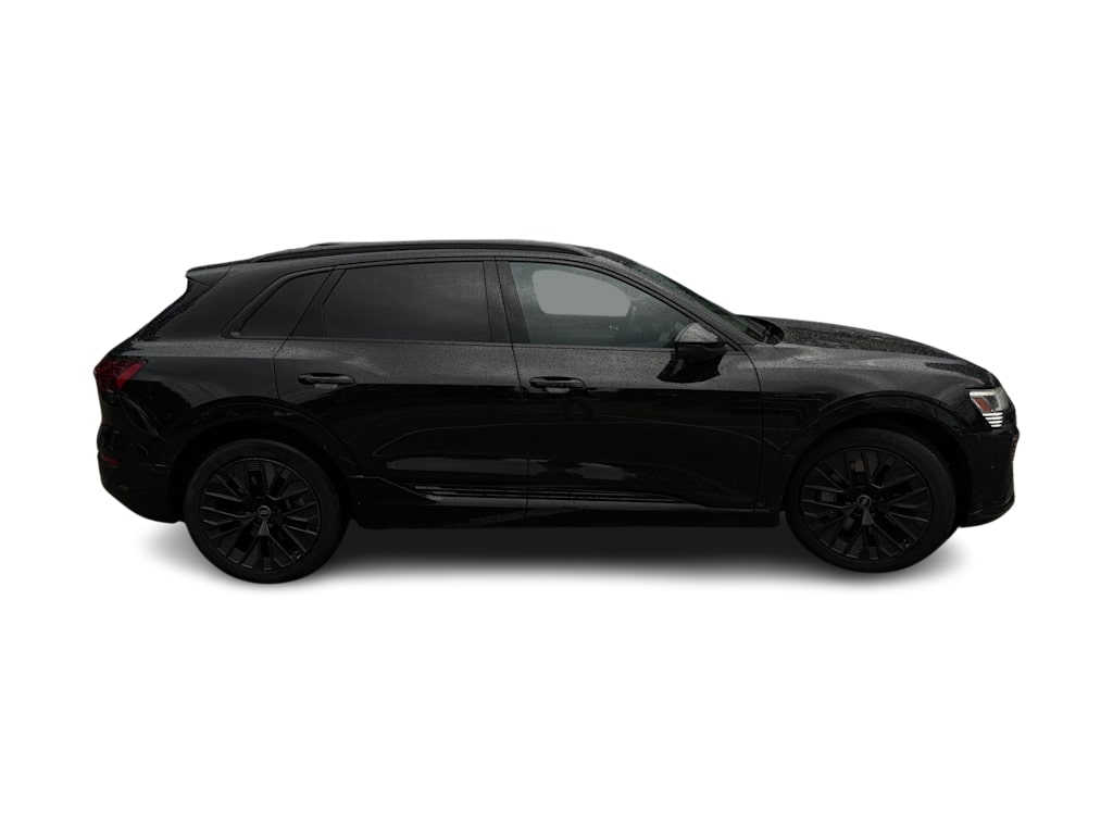 Thumbnail: 2024 Audi Q8 e-tron - 7