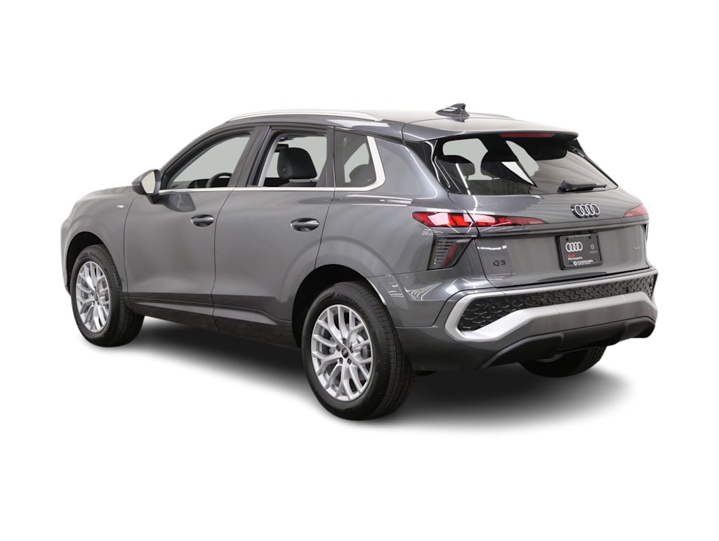 Thumbnail: 2026 Audi Q3 - 4