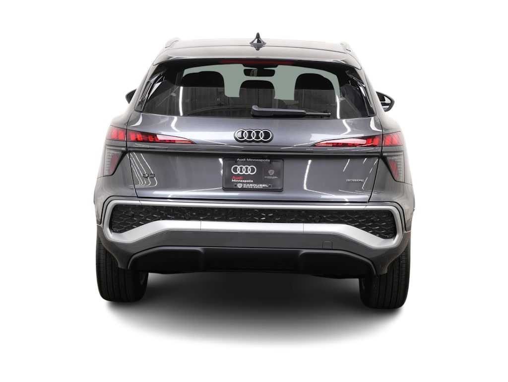 Thumbnail: 2026 Audi Q3 - 5