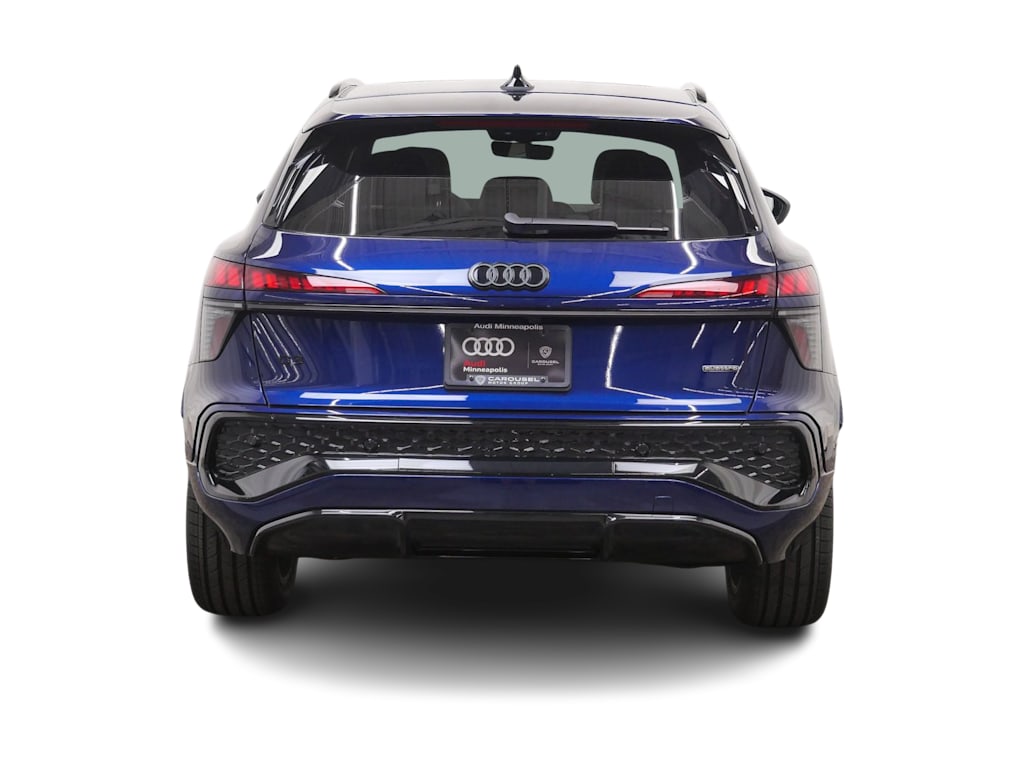 Thumbnail: 2026 Audi Q3 - 5