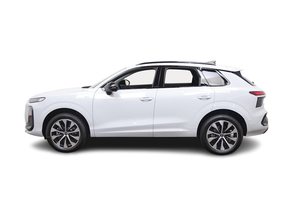 Thumbnail: 2026 Audi Q3 - 3