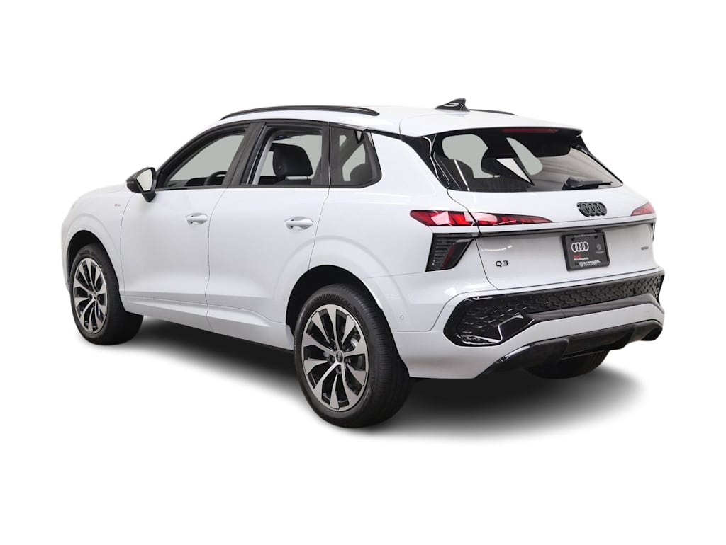 Thumbnail: 2026 Audi Q3 - 4