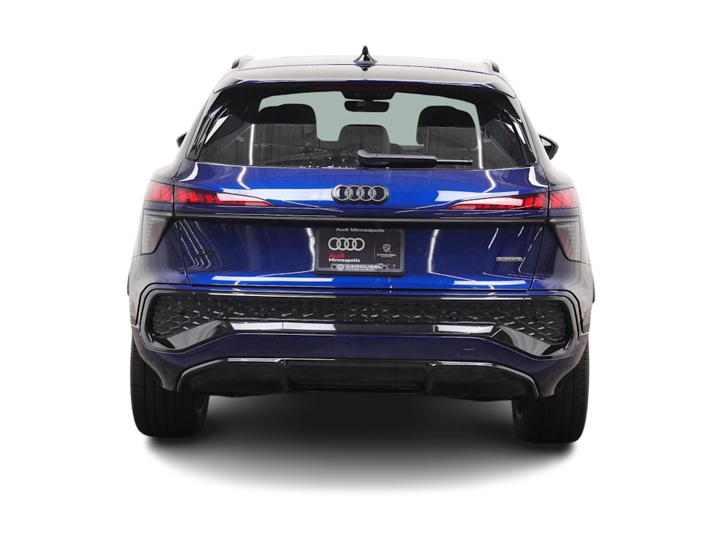 Thumbnail: 2026 Audi Q3 - 5