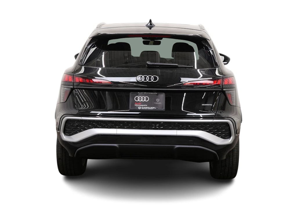 Thumbnail: 2026 Audi Q3 - 5