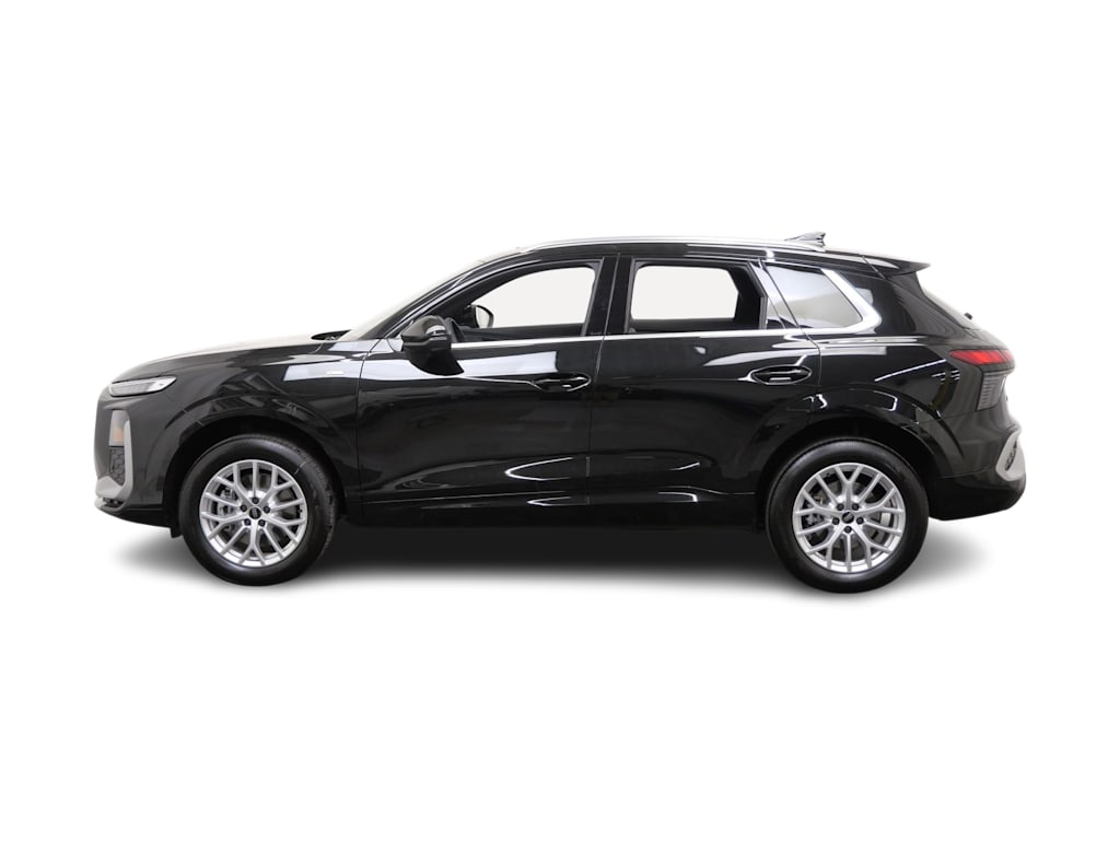 Thumbnail: 2026 Audi Q3 - 3