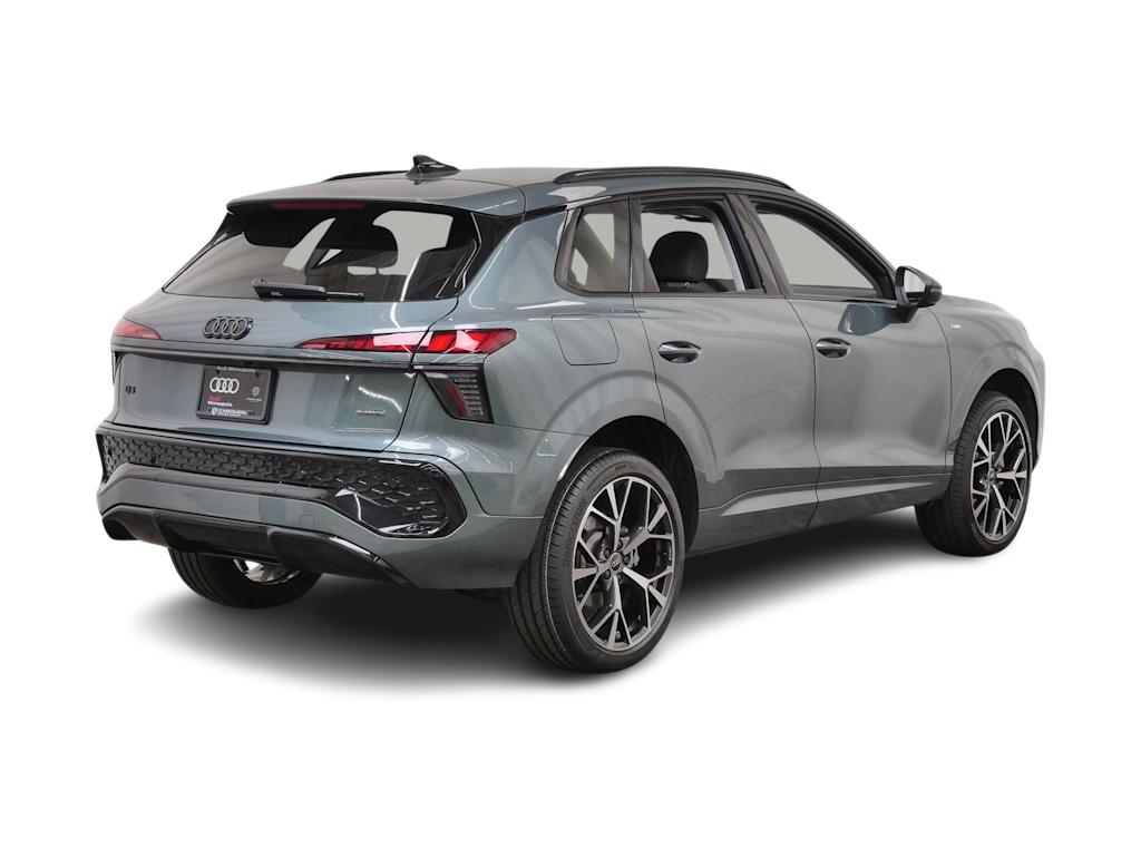 Thumbnail: 2026 Audi Q3 - 11