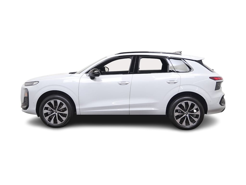 Thumbnail: 2026 Audi Q3 - 3