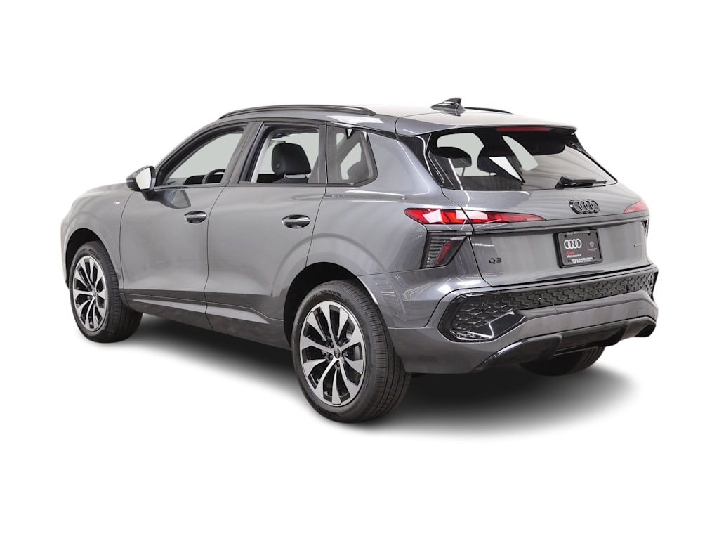 Thumbnail: 2026 Audi Q3 - 4