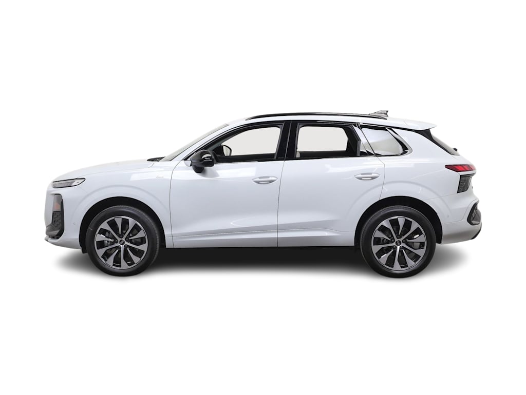 Thumbnail: 2026 Audi Q3 - 3