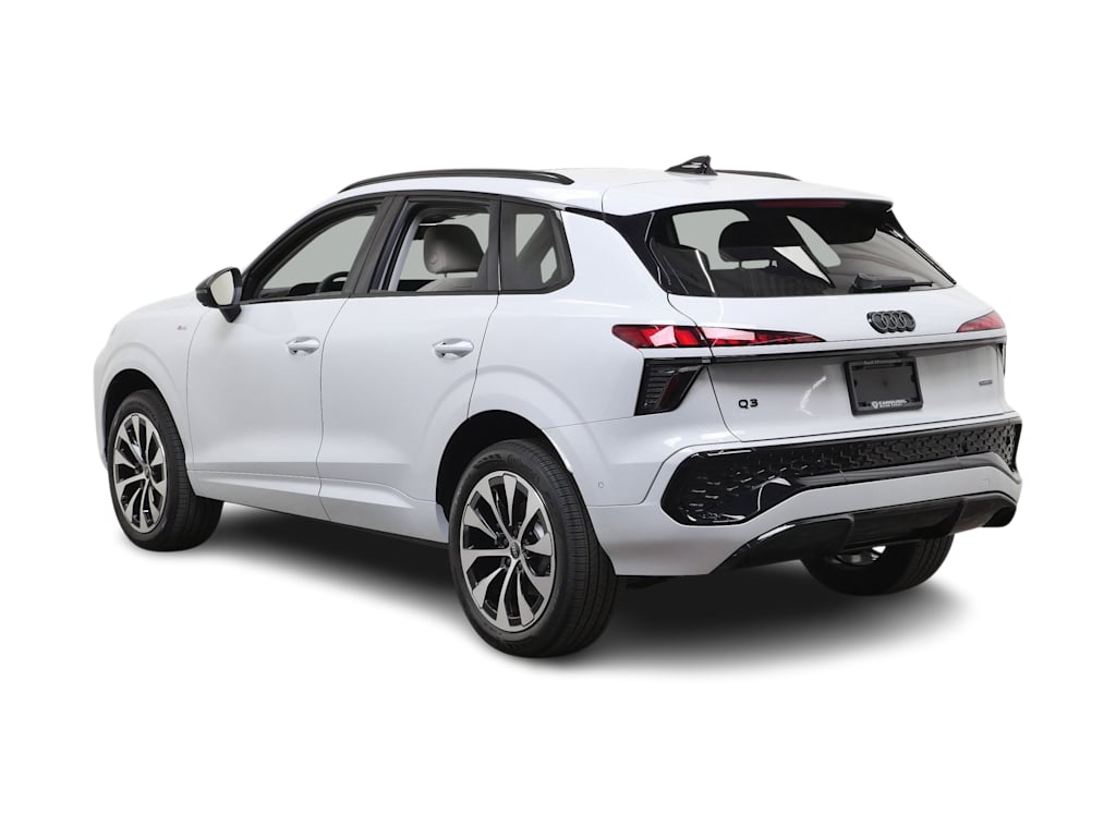 Thumbnail: 2026 Audi Q3 - 4