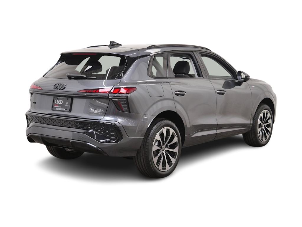 Thumbnail: 2026 Audi Q3 - 8