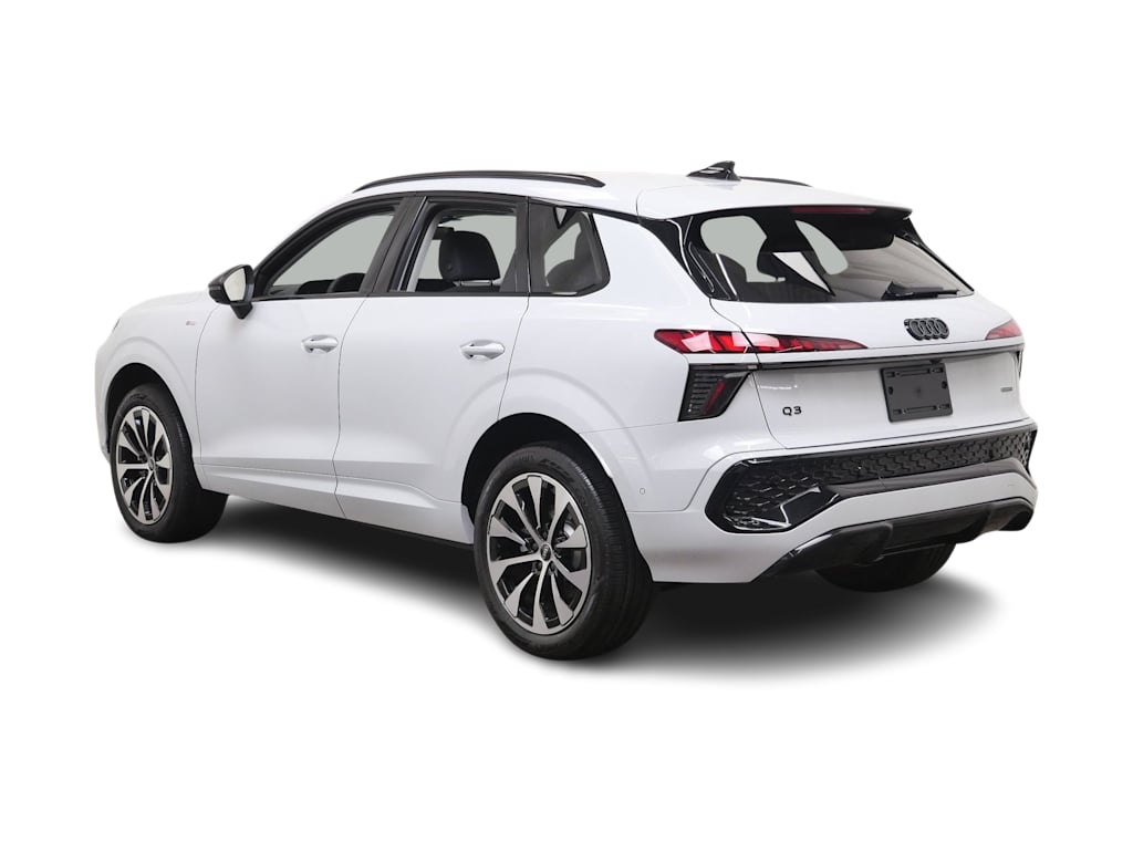 Thumbnail: 2026 Audi Q3 - 4