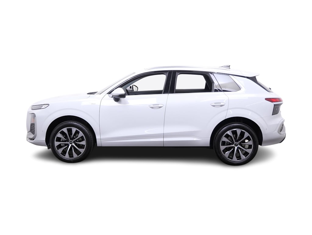 Thumbnail: 2026 Audi Q3 - 3