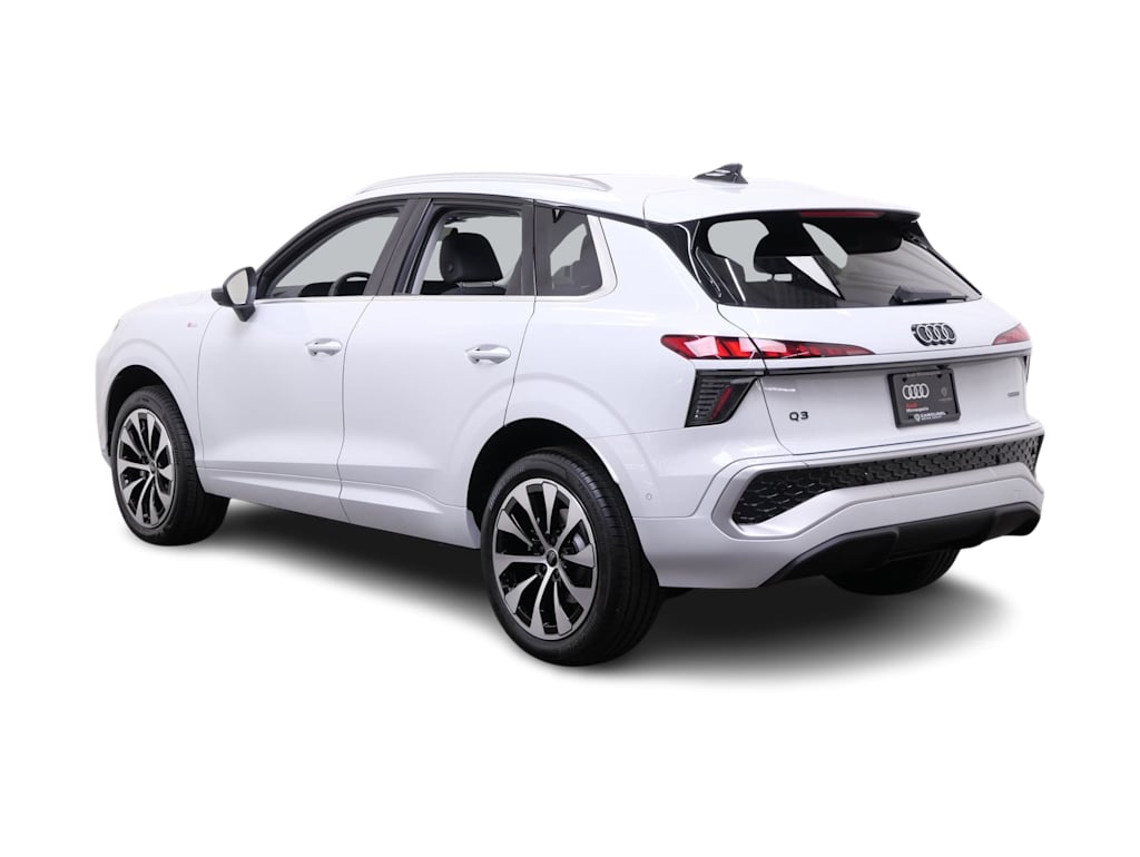 Thumbnail: 2026 Audi Q3 - 4