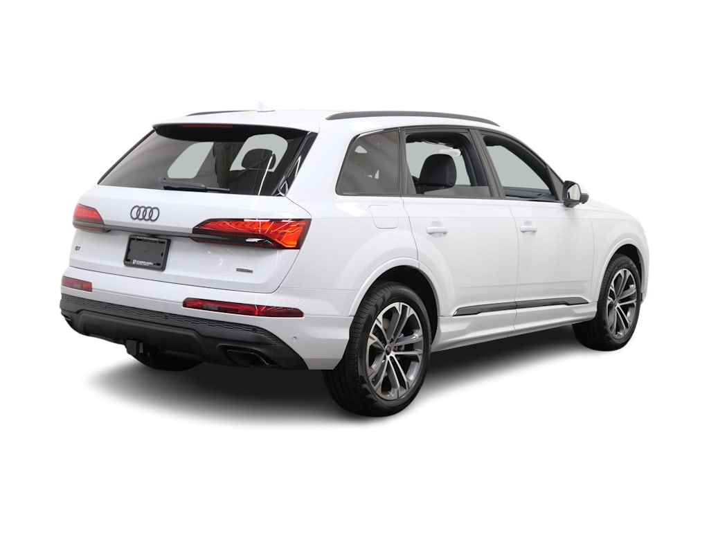 Thumbnail: 2026 Audi Q7 - 9