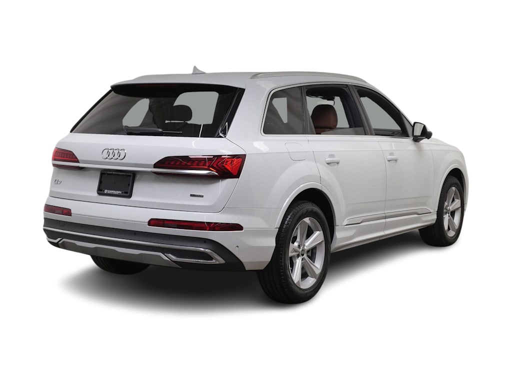 Thumbnail: 2023 Audi Q7 - 11