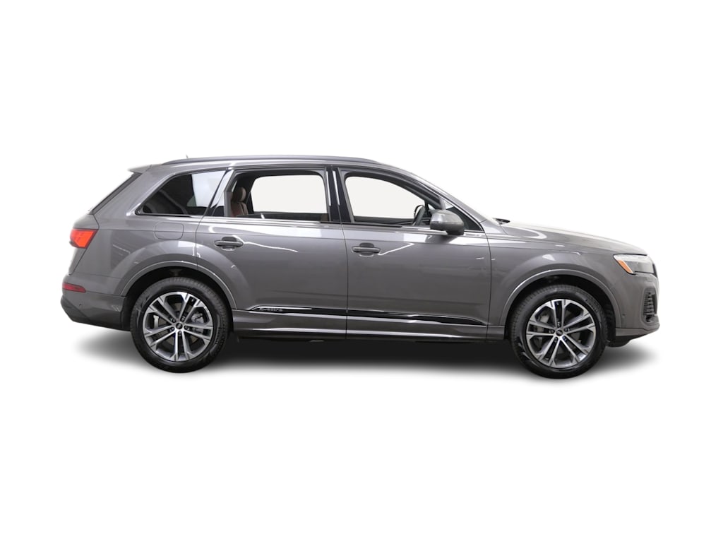 Thumbnail: 2026 Audi Q7 - 10