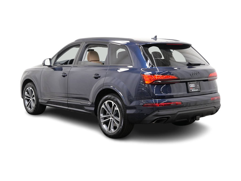 Thumbnail: 2026 Audi Q7 - 4