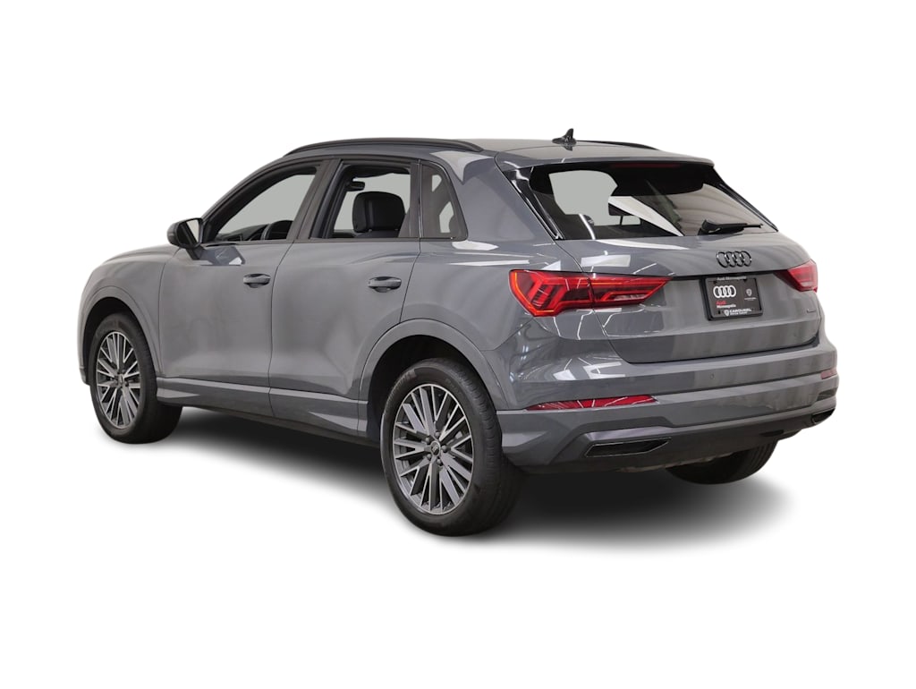 Thumbnail: 2023 Audi Q3 - 4