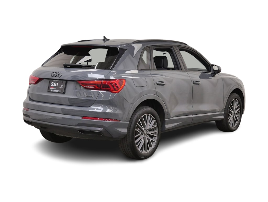 Thumbnail: 2023 Audi Q3 - 11
