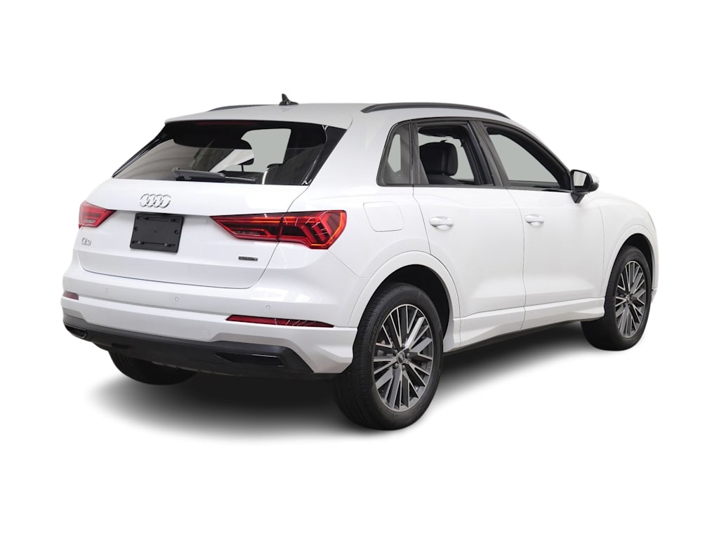Thumbnail: 2023 Audi Q3 - 12