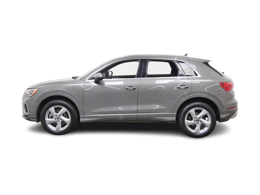 Thumbnail: 2021 Audi Q3 - 3