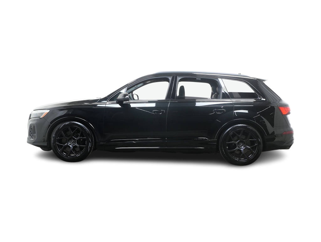 Thumbnail: 2026 Audi SQ7 - 3
