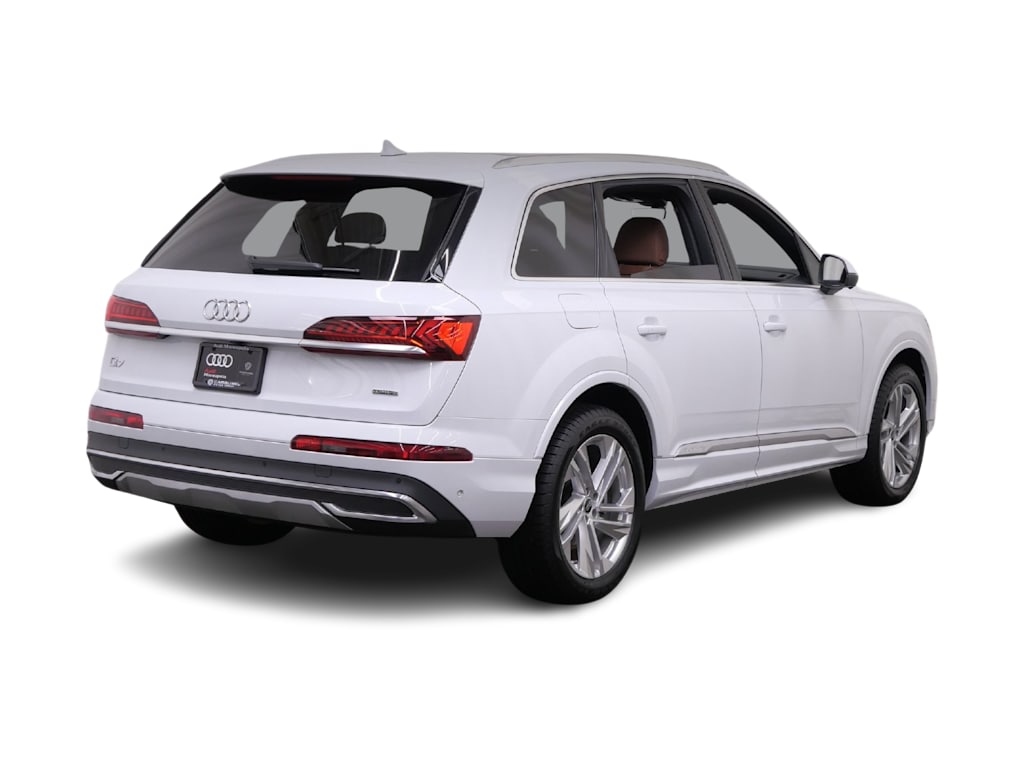 Thumbnail: 2023 Audi Q7 - 12