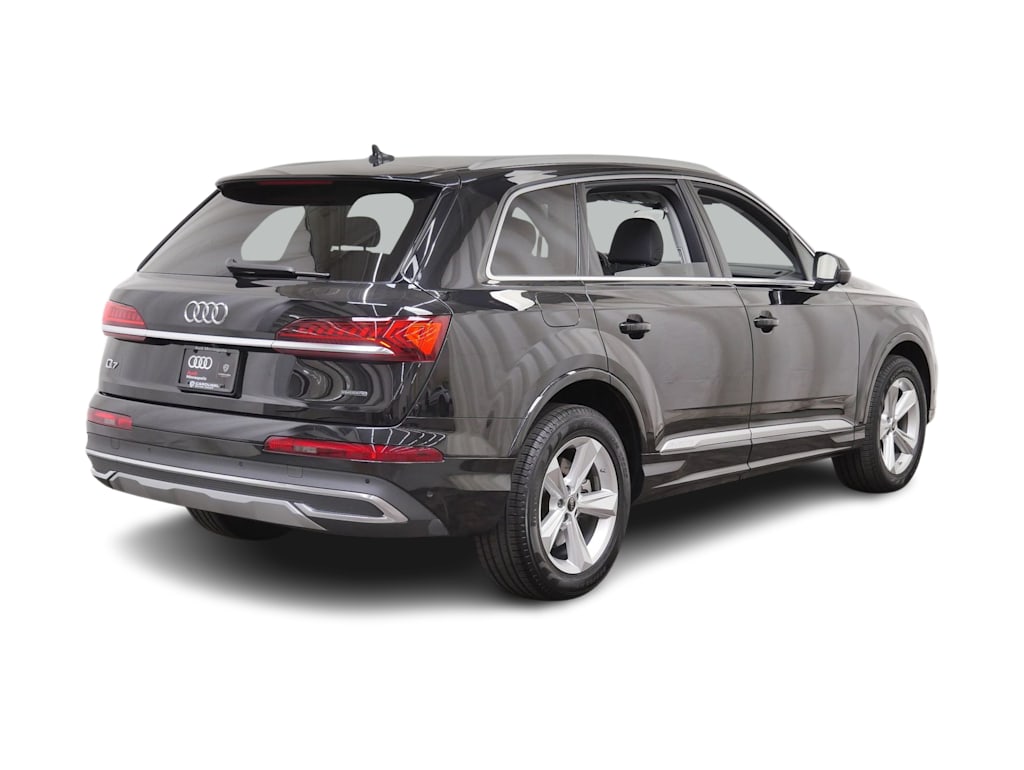 Thumbnail: 2023 Audi Q7 - 12