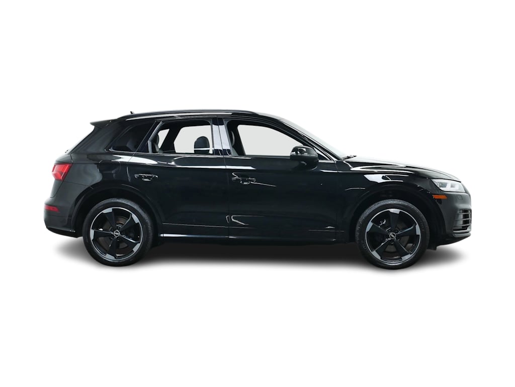 Thumbnail: 2020 Audi SQ5 - 15