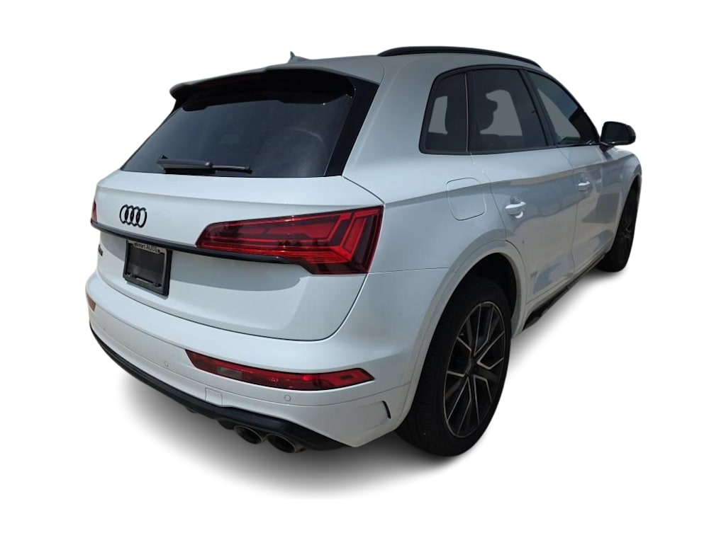 Thumbnail: 2023 Audi SQ5 - 12