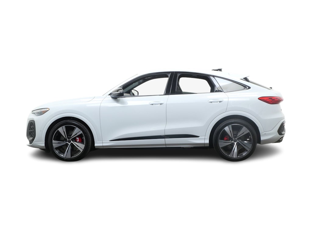 Thumbnail: 2026 Audi SQ5 - 3