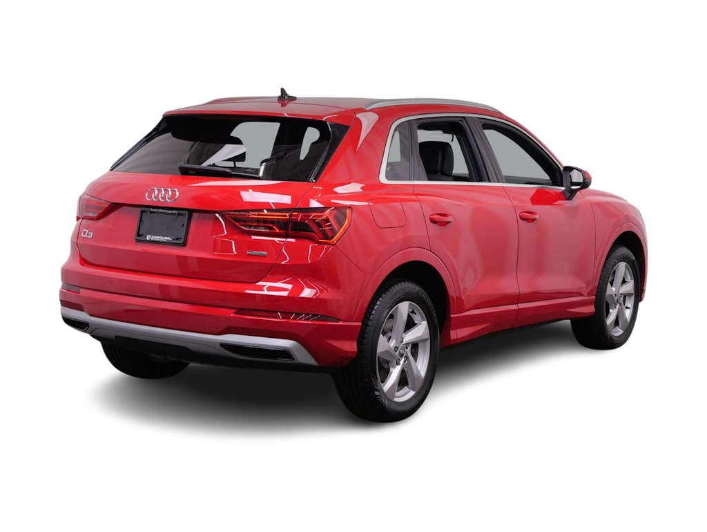 Thumbnail: 2019 Audi Q3 - 10
