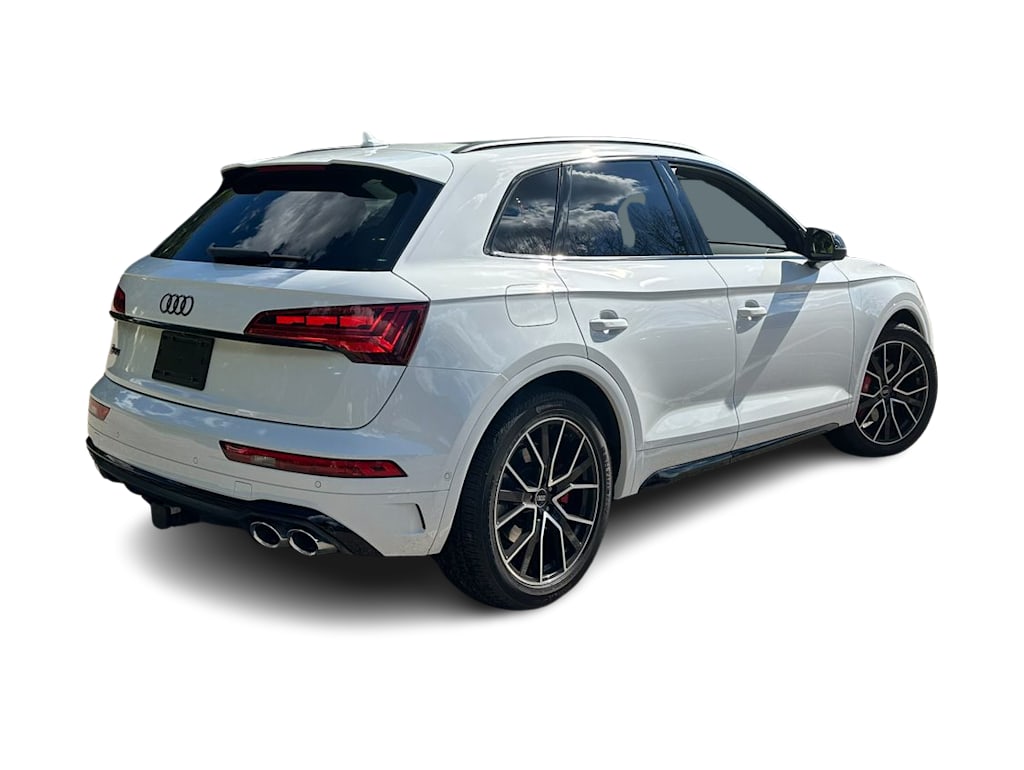 Thumbnail: 2024 Audi SQ5 - 10