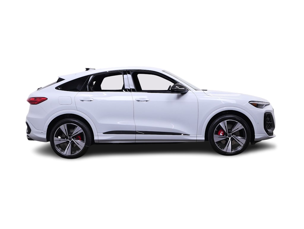 Thumbnail: 2026 Audi SQ5 - 10