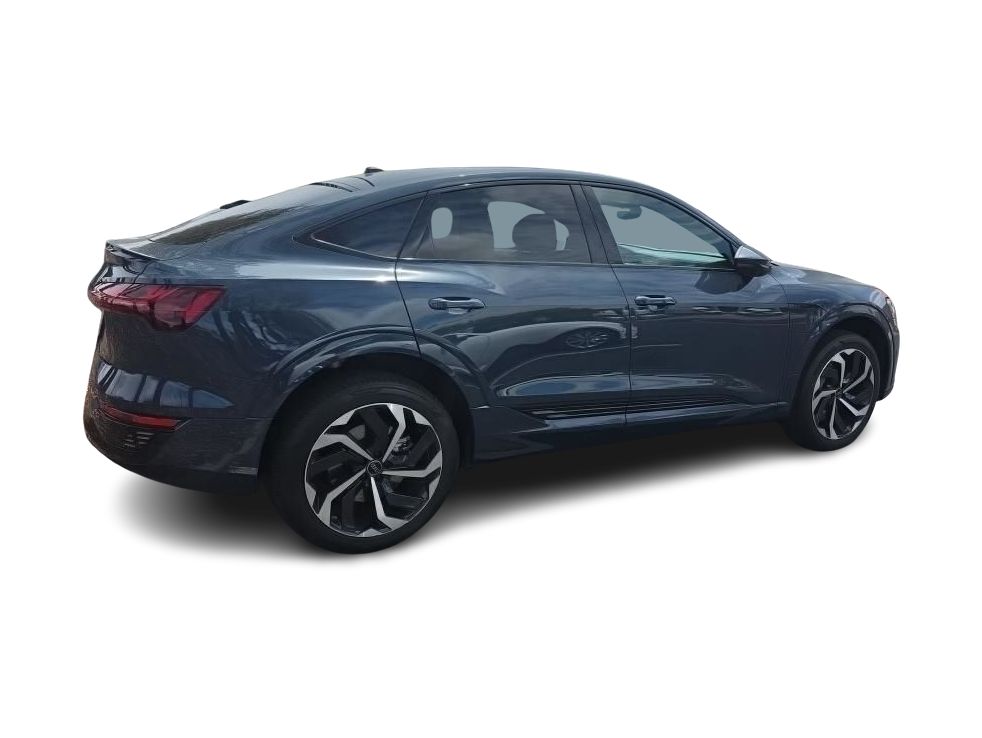Thumbnail: 2024 Audi Q8 e-tron - 9