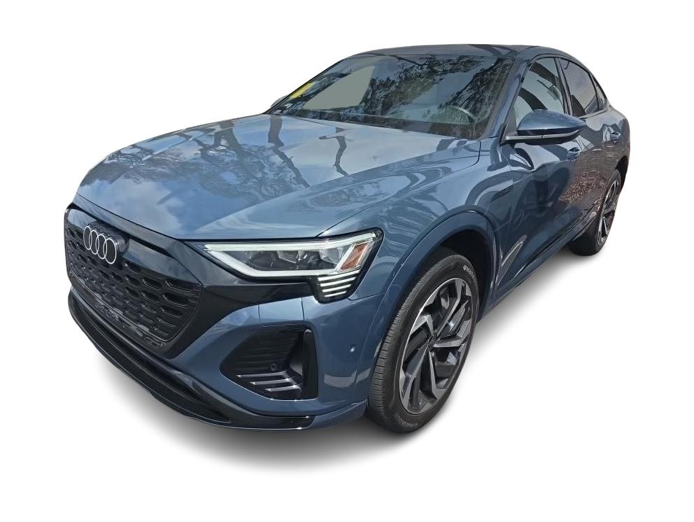 Thumbnail: 2024 Audi Q8 e-tron - 11