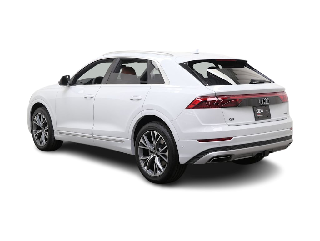 Thumbnail: 2026 Audi Q8 - 4