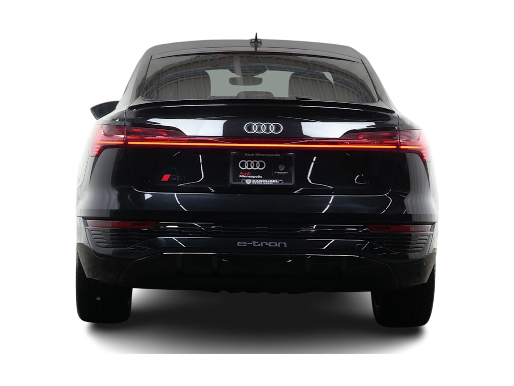 Thumbnail: 2024 Audi Q8 e-tron - 4