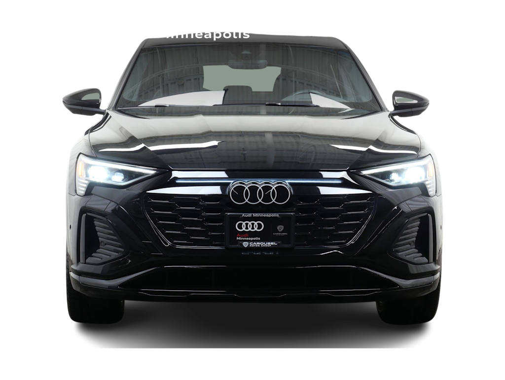 Thumbnail: 2024 Audi Q8 e-tron - 11