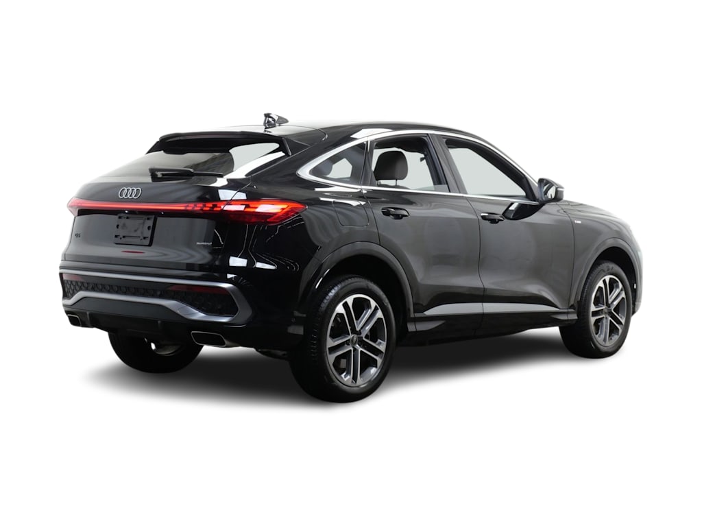 Thumbnail: 2025 Audi Q5 - 13