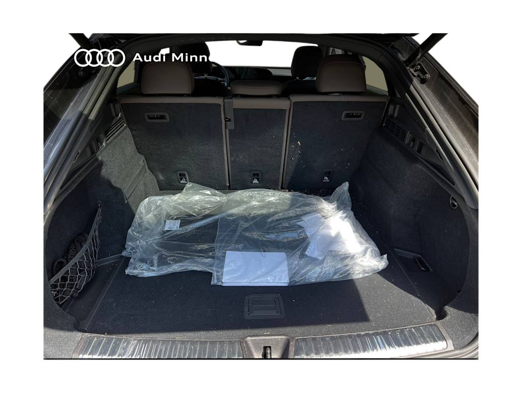 Thumbnail: 2025 Audi Q5 - 9