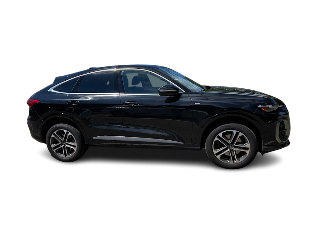 Thumbnail: 2025 Audi Q5 - 13