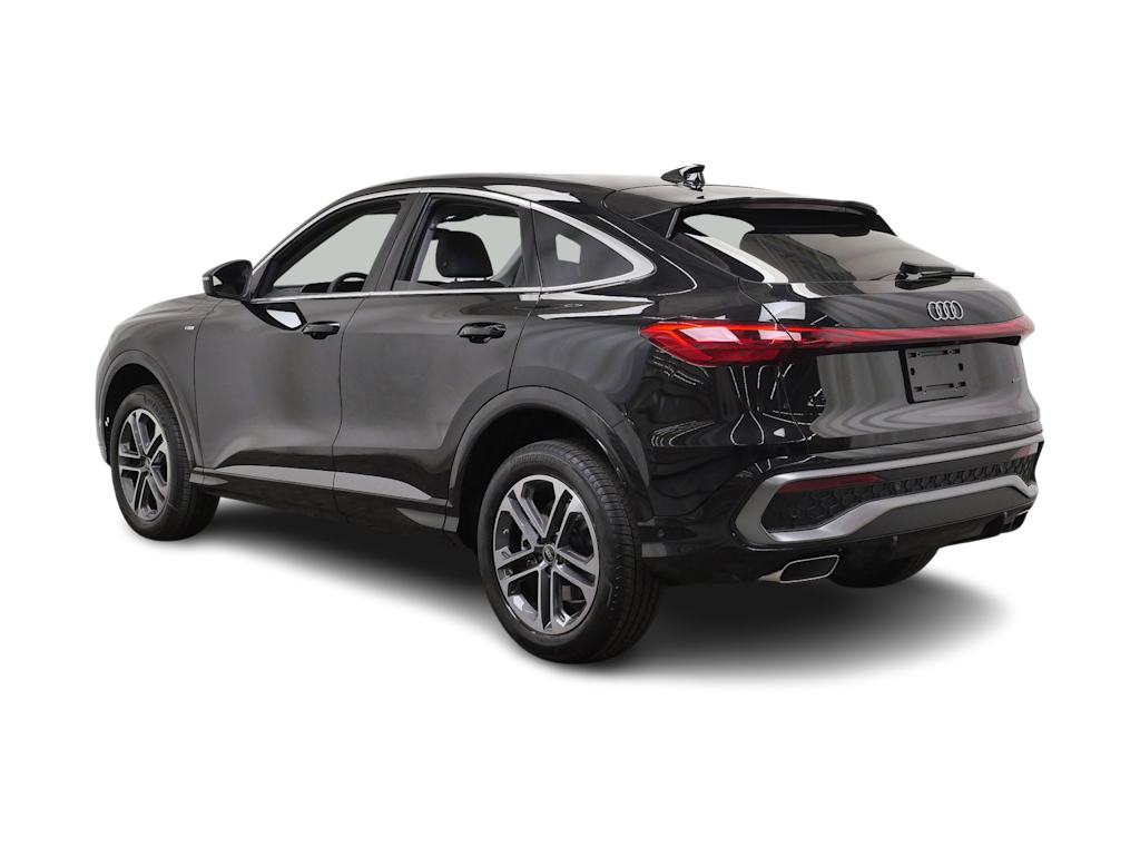 Thumbnail: 2026 Audi Q5 - 4