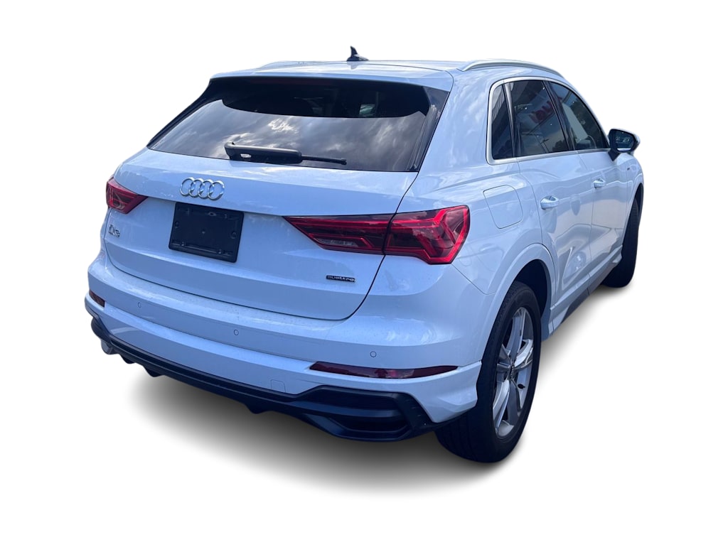 Thumbnail: 2020 Audi Q3 - 8