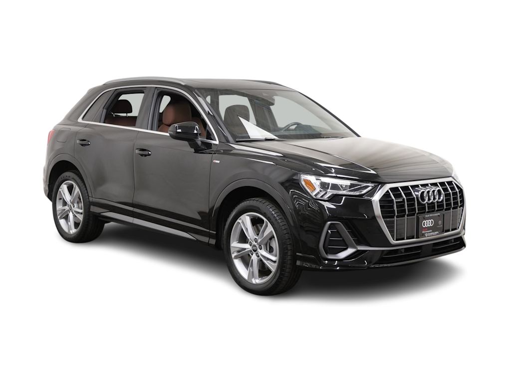 Thumbnail: 2023 Audi Q3 - 12