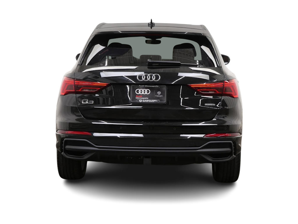 Thumbnail: 2023 Audi Q3 - 5
