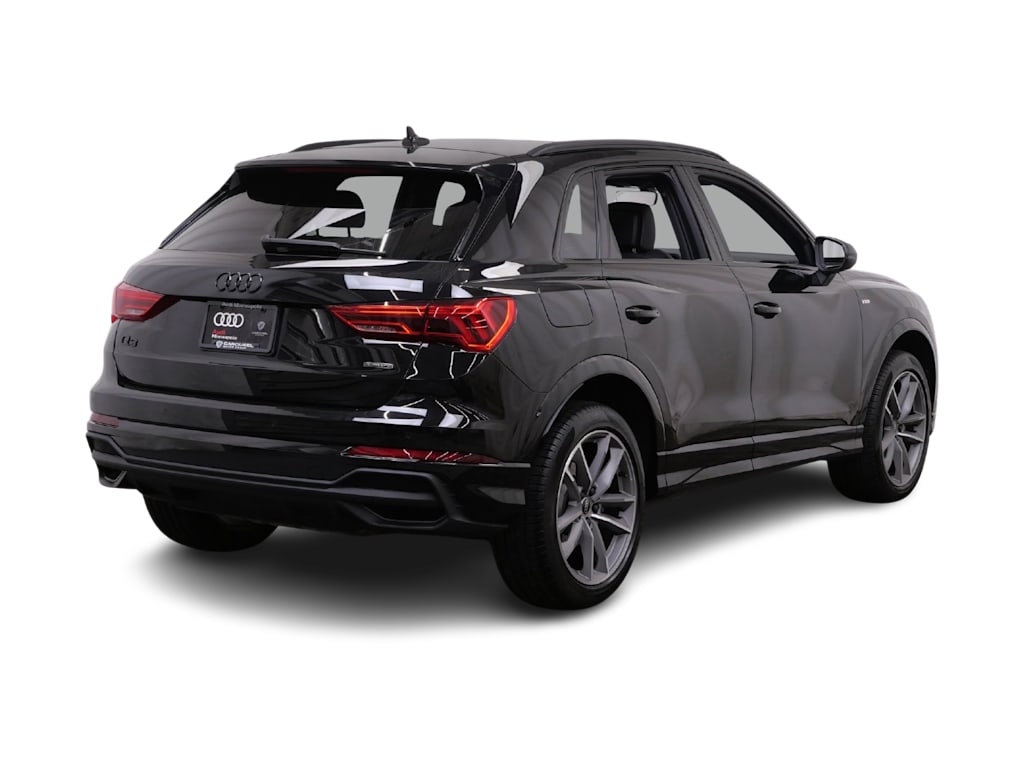 Thumbnail: 2025 Audi Q3 - 10