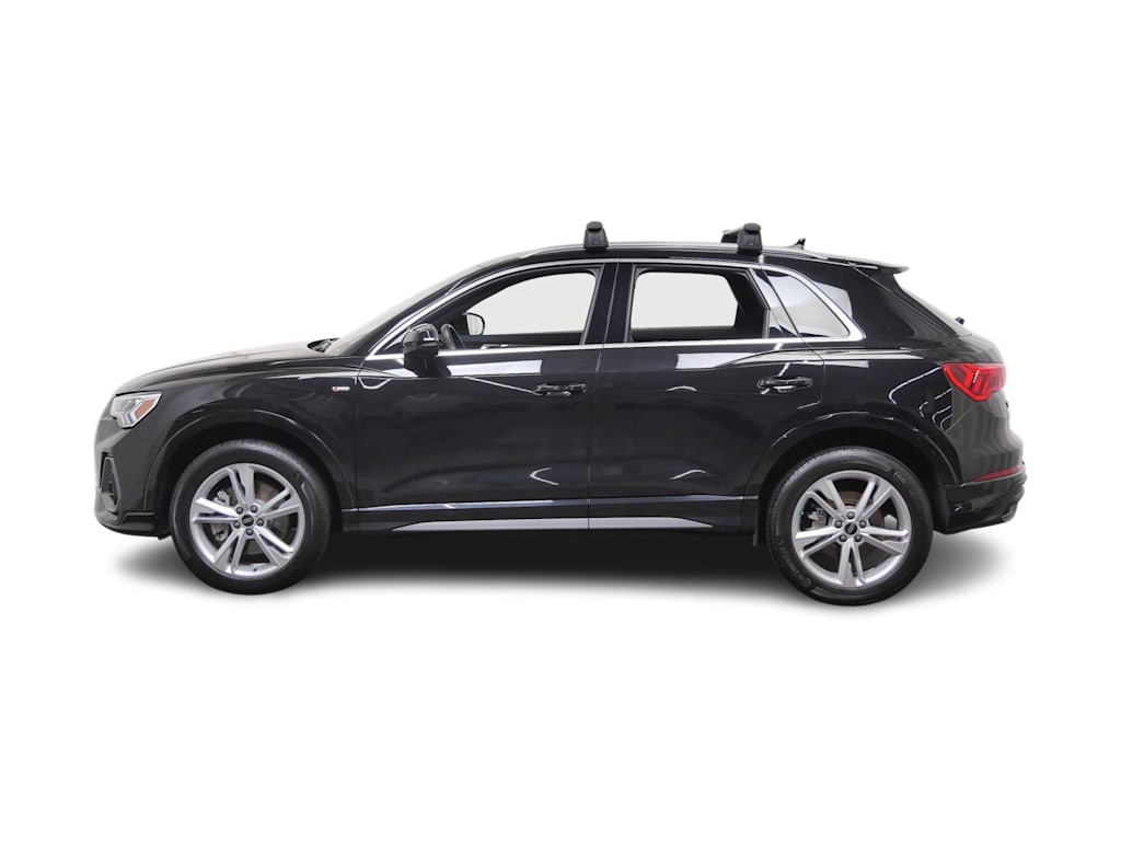 Thumbnail: 2023 Audi Q3 - 3