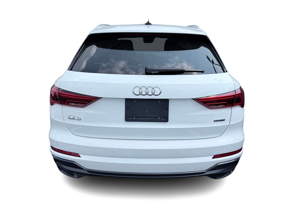 Thumbnail: 2022 Audi Q3 - 2